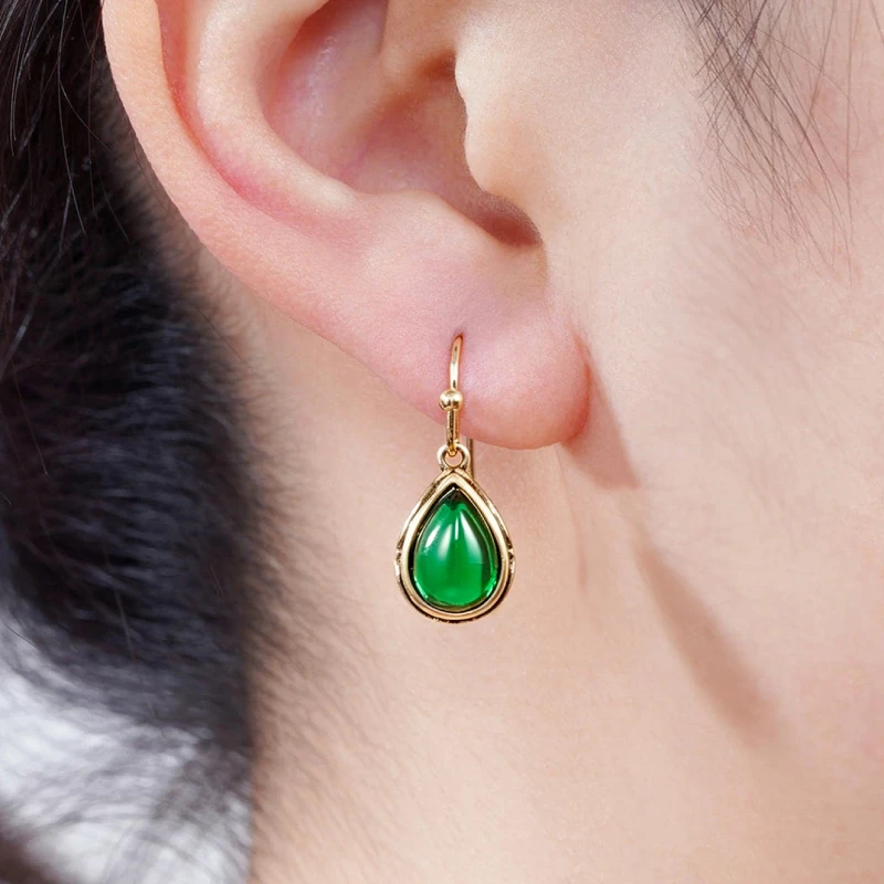 Huitan Green/Red Pear Stone Drop Earrings for Women Ethnic Style Aesthetic Carved Pattern Temperament Lady's Earrings Jewelry