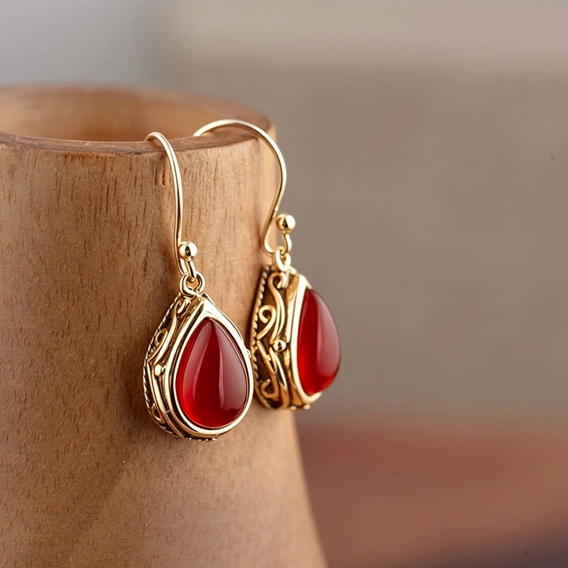 Huitan Green/Red Pear Stone Drop Earrings for Women Ethnic Style Aesthetic Carved Pattern Temperament Lady's Earrings Jewelry