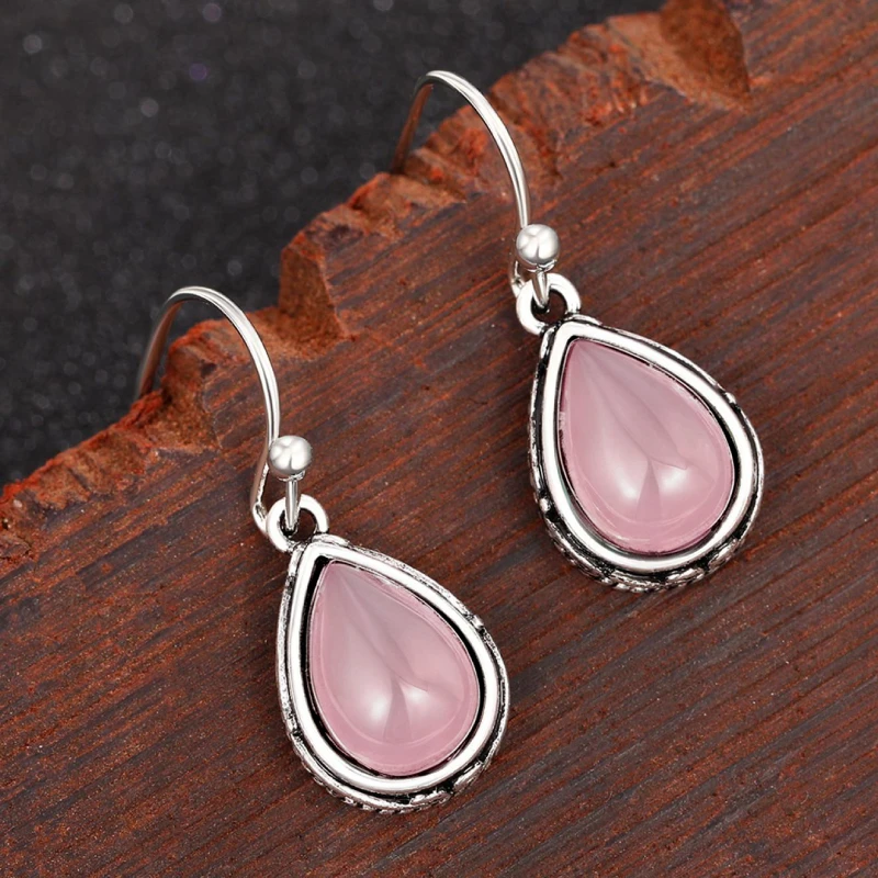 Huitan Green/Red Pear Stone Drop Earrings for Women Ethnic Style Aesthetic Carved Pattern Temperament Lady's Earrings Jewelry