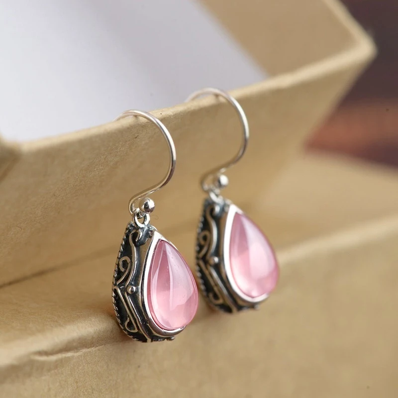 Huitan Green/Red Pear Stone Drop Earrings for Women Ethnic Style Aesthetic Carved Pattern Temperament Lady's Earrings Jewelry