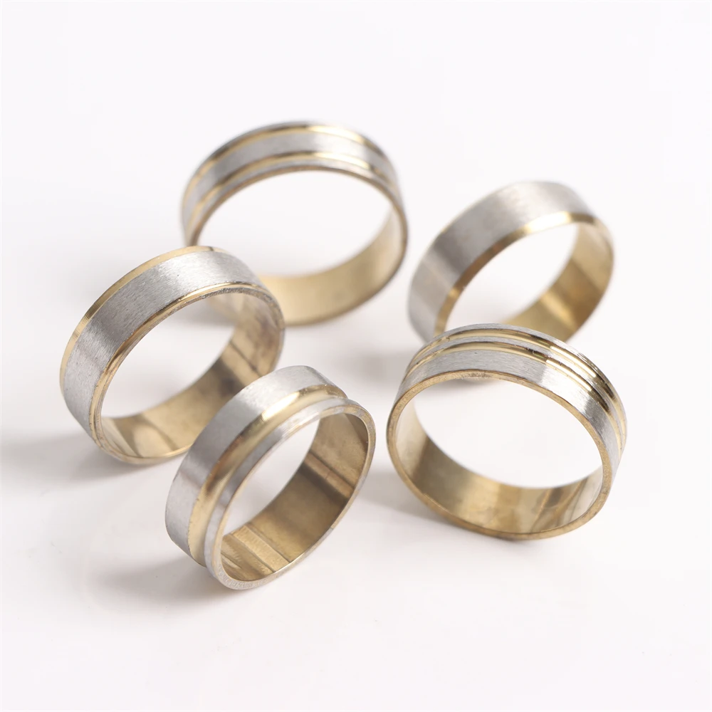 10/20/30/50Pcs Classic Fashion Stripe Hollow Colorful Sticker Stainless Steel Ring Trend Women Jewelry Party Decoration Gift