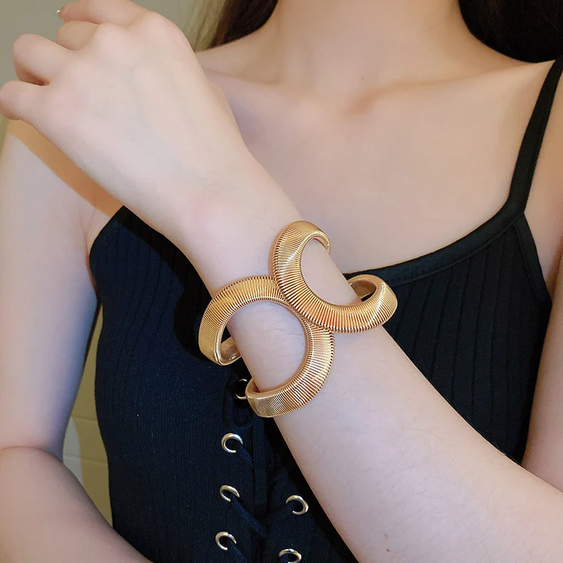 Gold Color Hollow Snake-shaped Bracelet For Women Fashion Simple Staggered Open Elastic Bracelet Exaggerated Writband Jewelry A