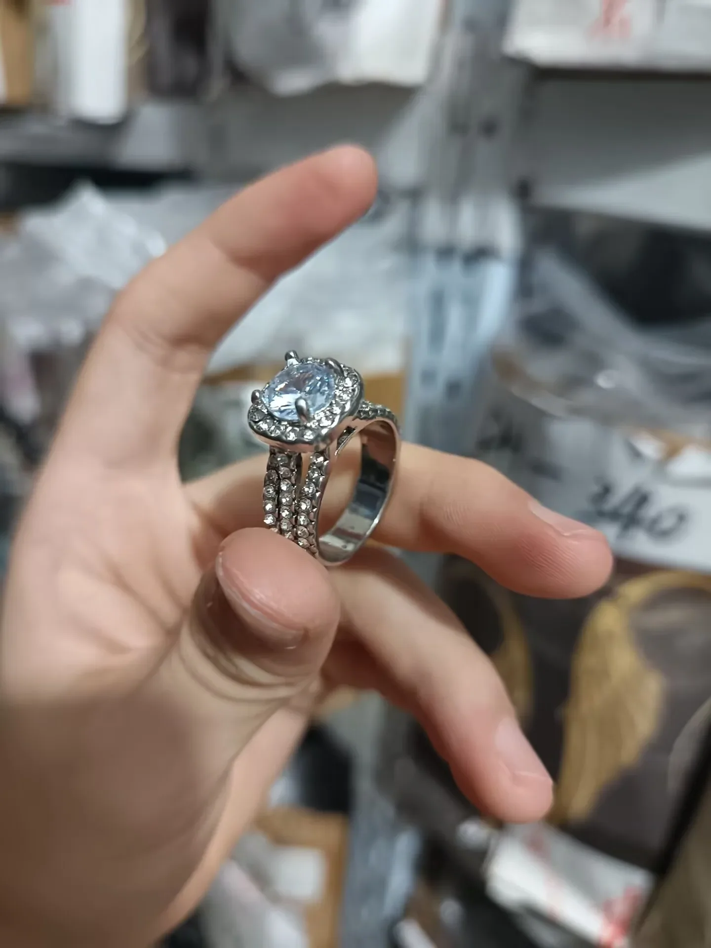 Trendy Women Cubic Zirconia Rings Luxury Engagement Wedding Band Fashion Party Finger Jewelry For Daily Evening Wear