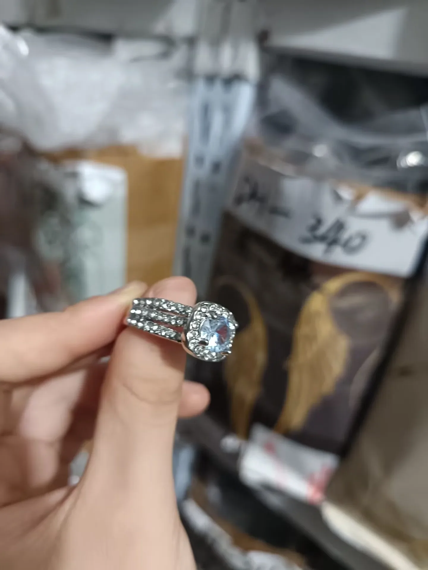 Trendy Women Cubic Zirconia Rings Luxury Engagement Wedding Band Fashion Party Finger Jewelry For Daily Evening Wear