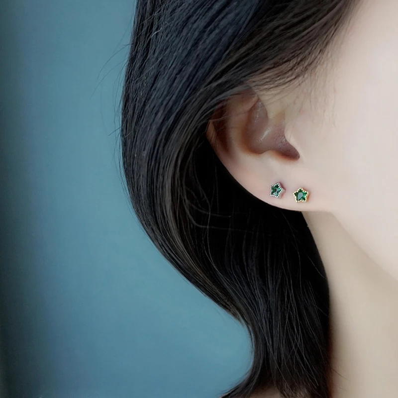 New Fashion Cute Minimalist Heart Stud Earrings Shiny Colorful Crystal Screw-back Tiny Ear Stud Accessory Small Earring Jewelry
