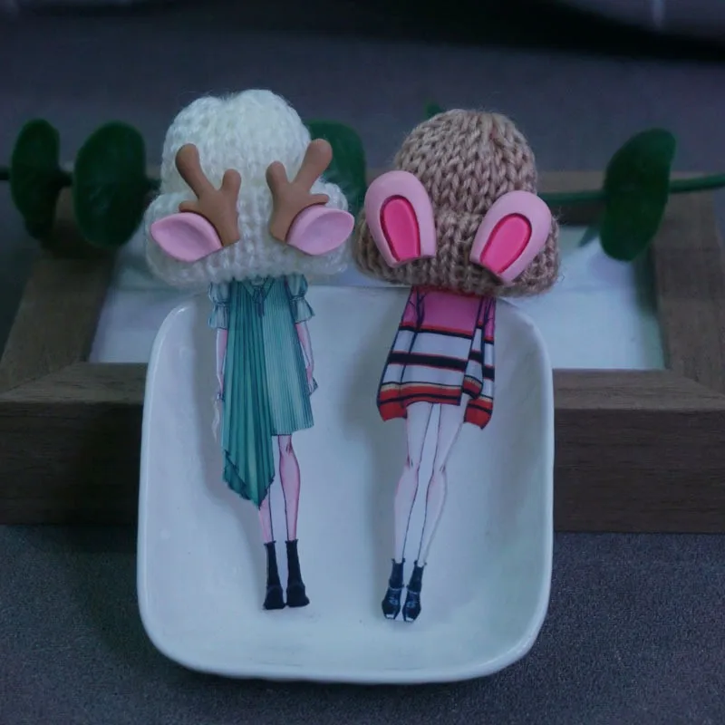 Cute Brooch For Woman Lady Acrylic Brooch Pins Suit Dress Clothing Accessories Christmas Gifts about 9cm