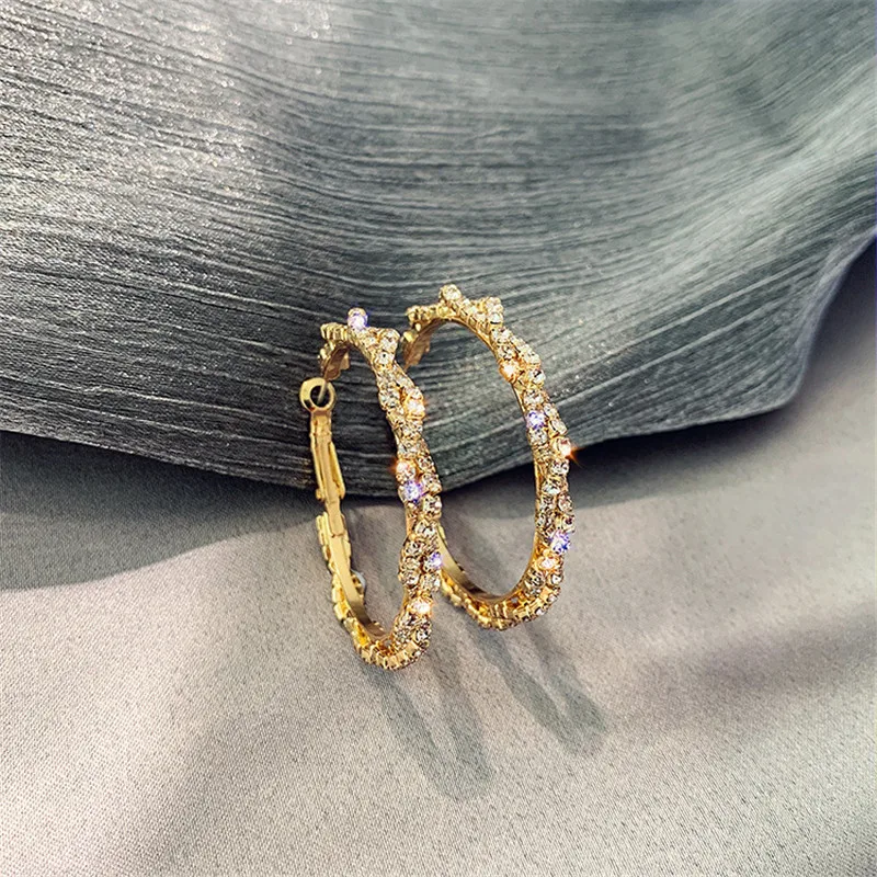 Fashion Jewelry Round Hoop Earrings Shiny Screw Crystal Earrings for Women Statement Earrings Party Gifts