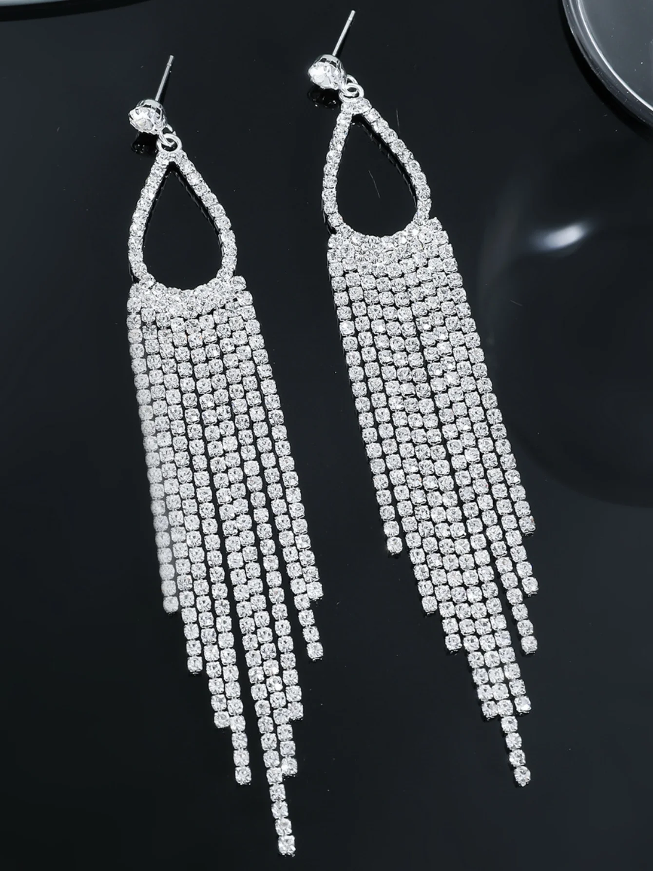 2pcs of Women's Jewelry Rhinestone Tassel Earrings Luxurious Fashion Accessories for Wedding Parties