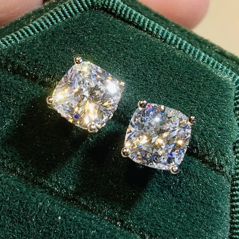 Huitan Women Crystal Cubic Zirconia Stud Earrings High-quality Fashion Versatile Female Everyday Earrings Temperament Jewelry