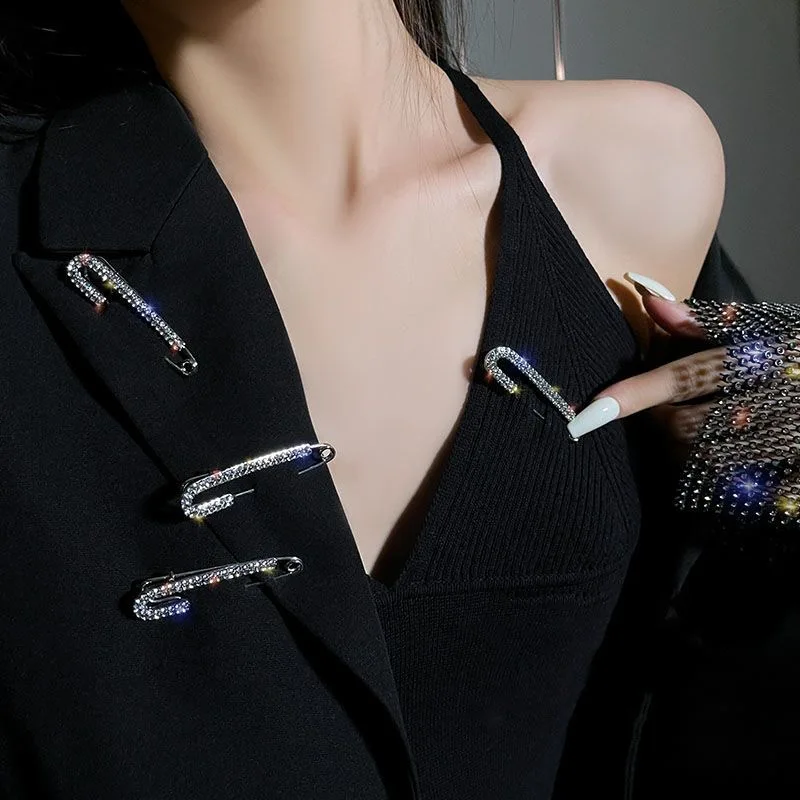 Luxury Elegent Gold Color Crystal Zircon Pins Fashion Women Rhinestones Brooches Safety Metal Pin Shawl Scarf Jeans Buckle Party