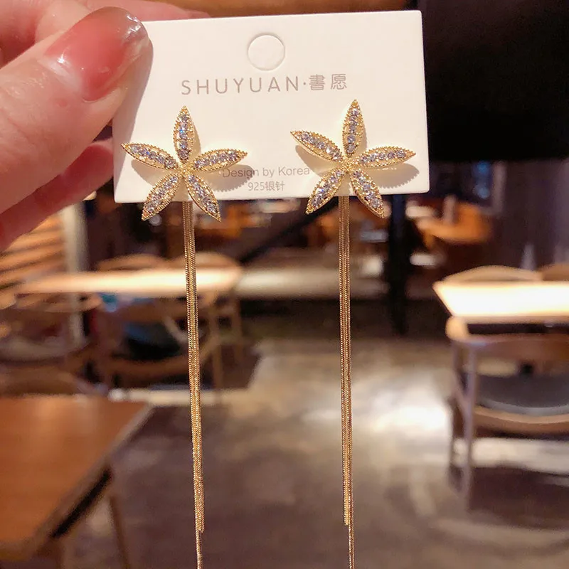 Green Crystal Golden Leaves Earrings for Women Individuality Daily Accessories Valentines Day Anniversary Birthday Jewelry Gifts
