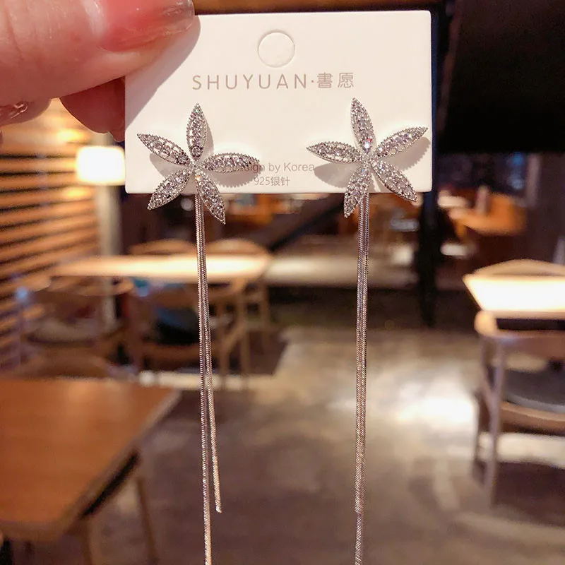 Green Crystal Golden Leaves Earrings for Women Individuality Daily Accessories Valentines Day Anniversary Birthday Jewelry Gifts