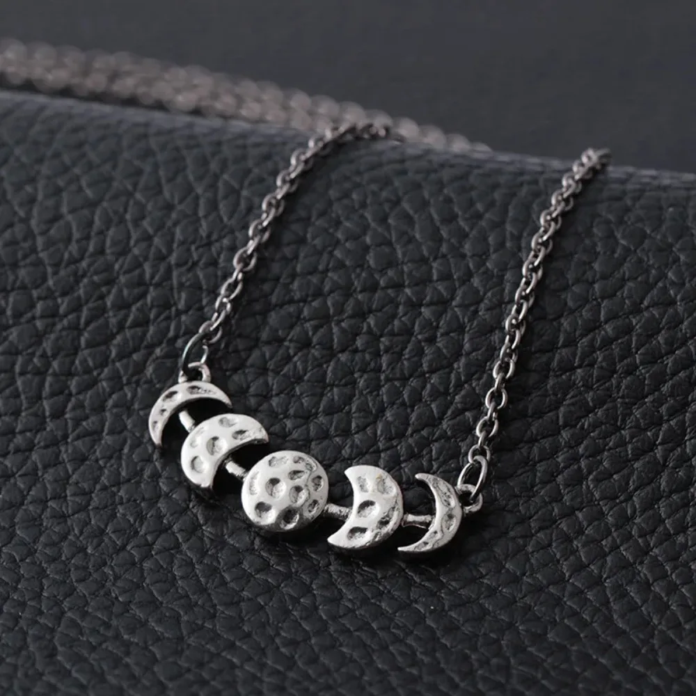 New Simple Vintage Trend Waxed Celestial Moon Phase Necklace Bohemian Gothic Witch Luna Short Necklace Street Party Accessories