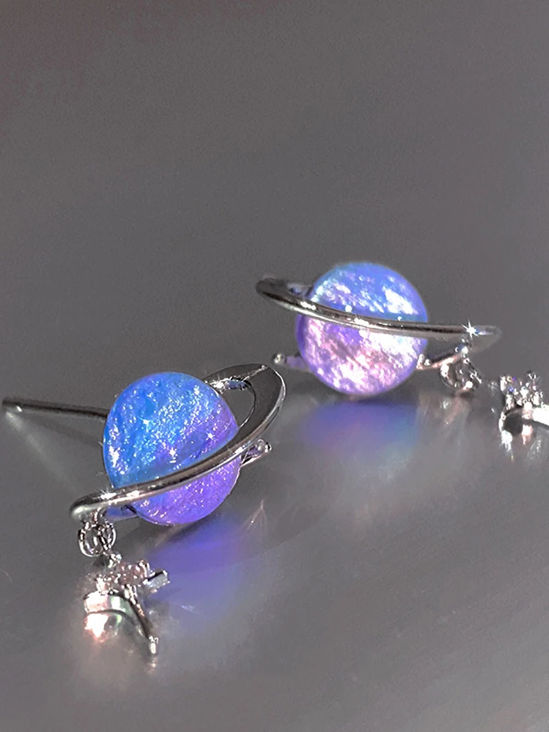 New Round Woman Earrings Planet Girl Cat Eye Personality Hundred Match Earrings Engagement Exquisite Jewellery Gifts
