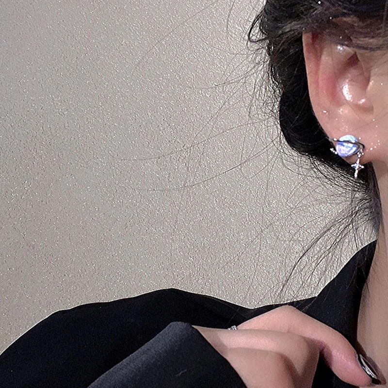New Round Woman Earrings Planet Girl Cat Eye Personality Hundred Match Earrings Engagement Exquisite Jewellery Gifts