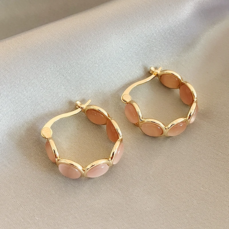 Sweet Girls' Pink Round Opals Hoop Earrings 2025 New Design Jewelry Luxury Accessories Suitable for Women's Daily Wear Earrings