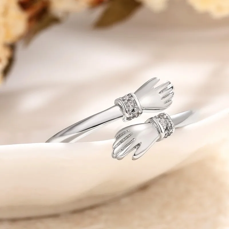Huitan Love Hug Rings Adjustable Opening Rings for Women Silver Color/Gold Color Fashion Resizable Accessories Creative Jewelry