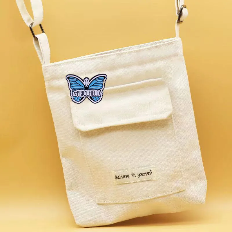 Life is Strange Pin Popular Game Badge Blue Butterfly Brooch Shirt Sweater Coat Backpack Pin Fashion Jewelry Accessories