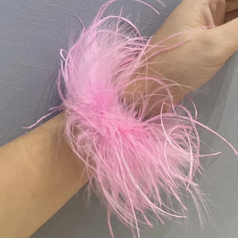 luxury Ostrich feathers cuffs for women arm warmer fur Soft feathers wrist cuffs Women's Feathers Bracelets fur cuffs Accessorie