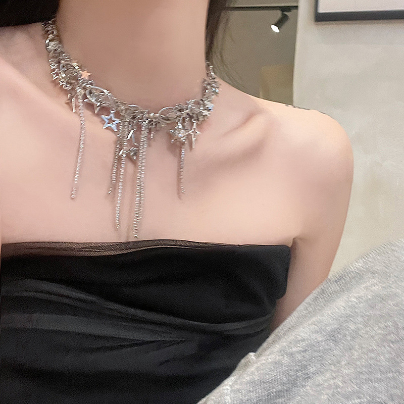 Star Sequin Hollowed Out Necklace for Women Fashion Inlaid Rhinestone Tassels Choker Necklace Y2k Style Accessories Gift