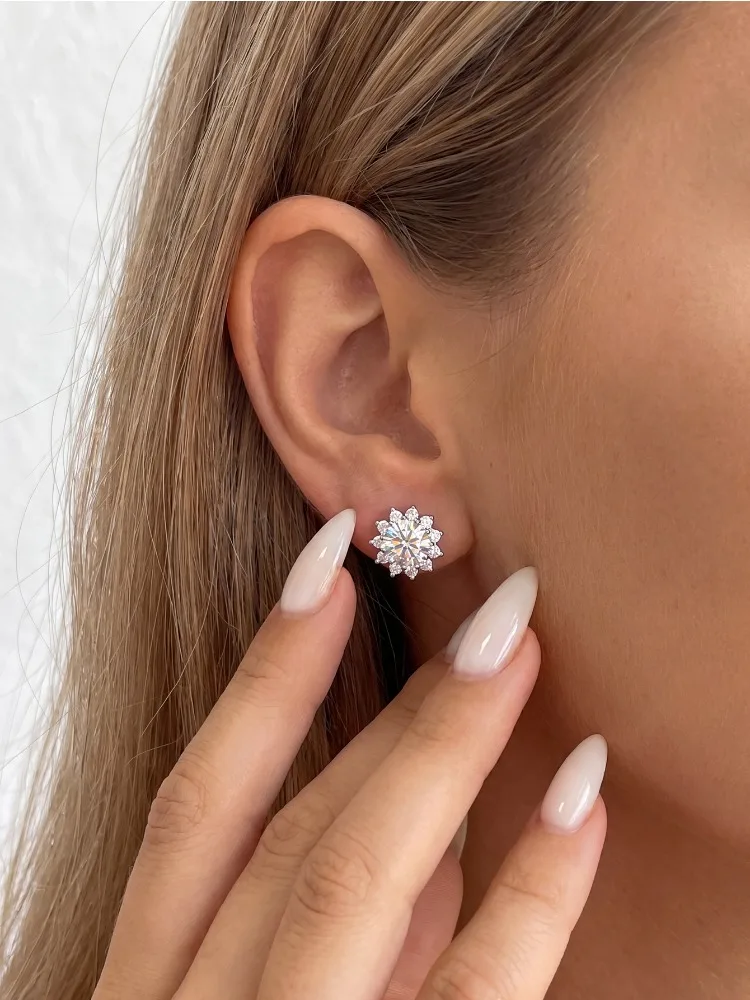 DiamondWorld Sparkling 0.5CT Moissanite Diamond Halo Sun Flower Stud Earrings for Women 925 Sterling Silver Party Fine Jewelry