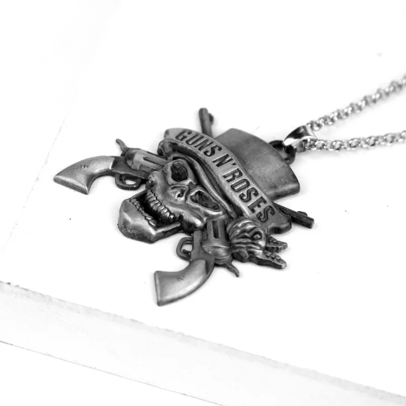 Rock Music Band Guns N 'Roses Skull Death Logo Pendants Necklaces Necklace for Woman Man Music Series Jewelry