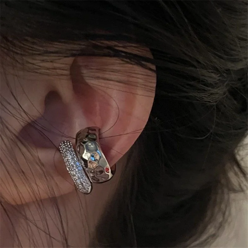 Fashion Exquisite Rhinestone Decor Ear Cuff earring for Woman Ear 2023 Summer New Arrival Ear Clip Jewelry Gift