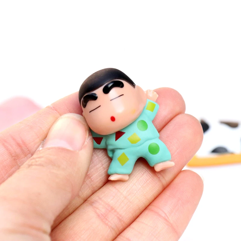 4pcs/set Anime Crayon Shin-chan Action Figure PVC Collection Nohara Shinnosuke Family Portraits Figurine Sleep Model Kids Toys