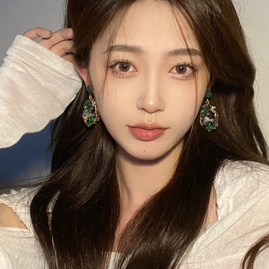 Vintage Emerald Irregular Earrings for Women 2024 New in Fashion Personality Drop Earrings Fairycore Luxury Designer Jewelry