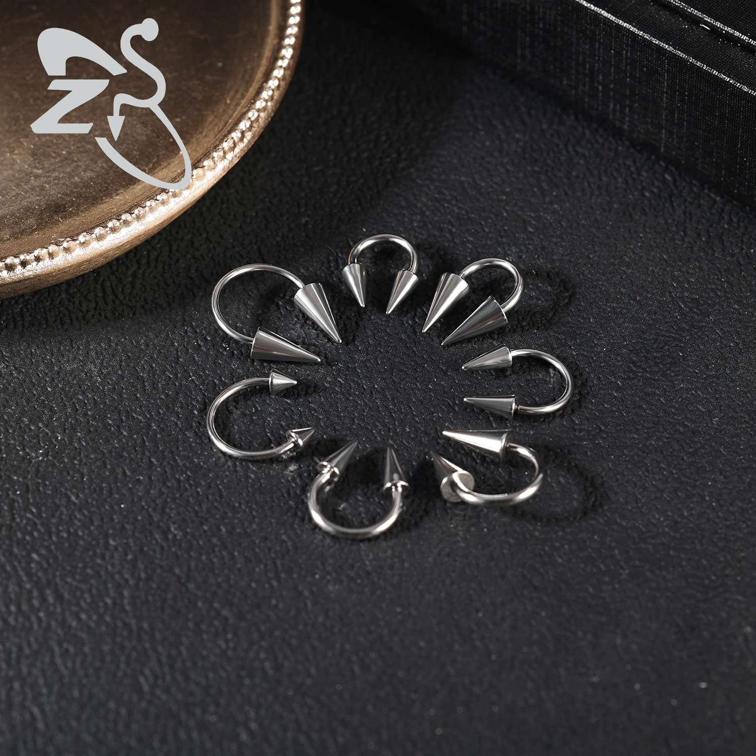 ZS 1PC 16G/18G Spike Nose Rings Stainless Steel Septum Clicker Silver Color Ear Helix Diath Internal Thread Tragus Piercing