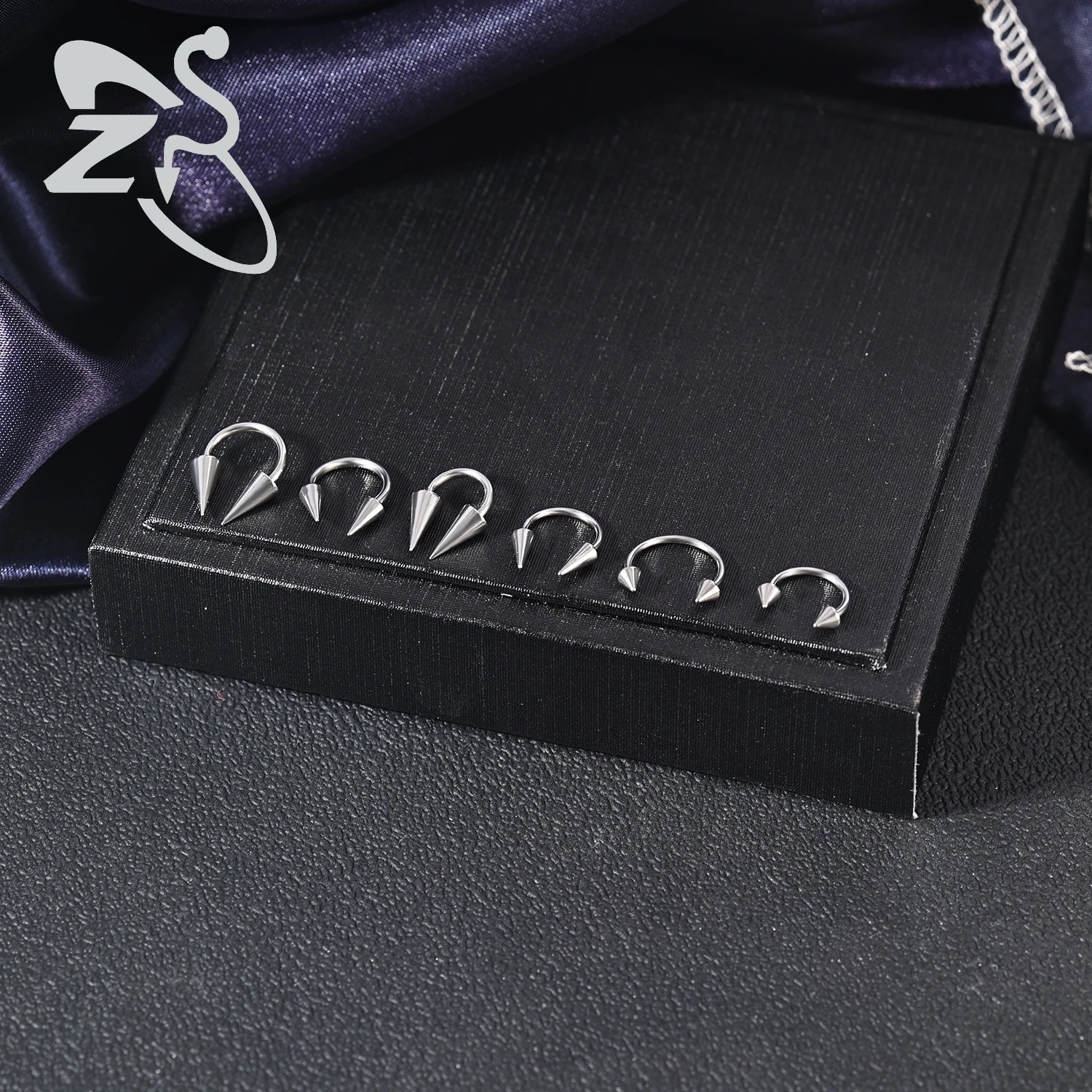 ZS 1PC 16G/18G Spike Nose Rings Stainless Steel Septum Clicker Silver Color Ear Helix Diath Internal Thread Tragus Piercing