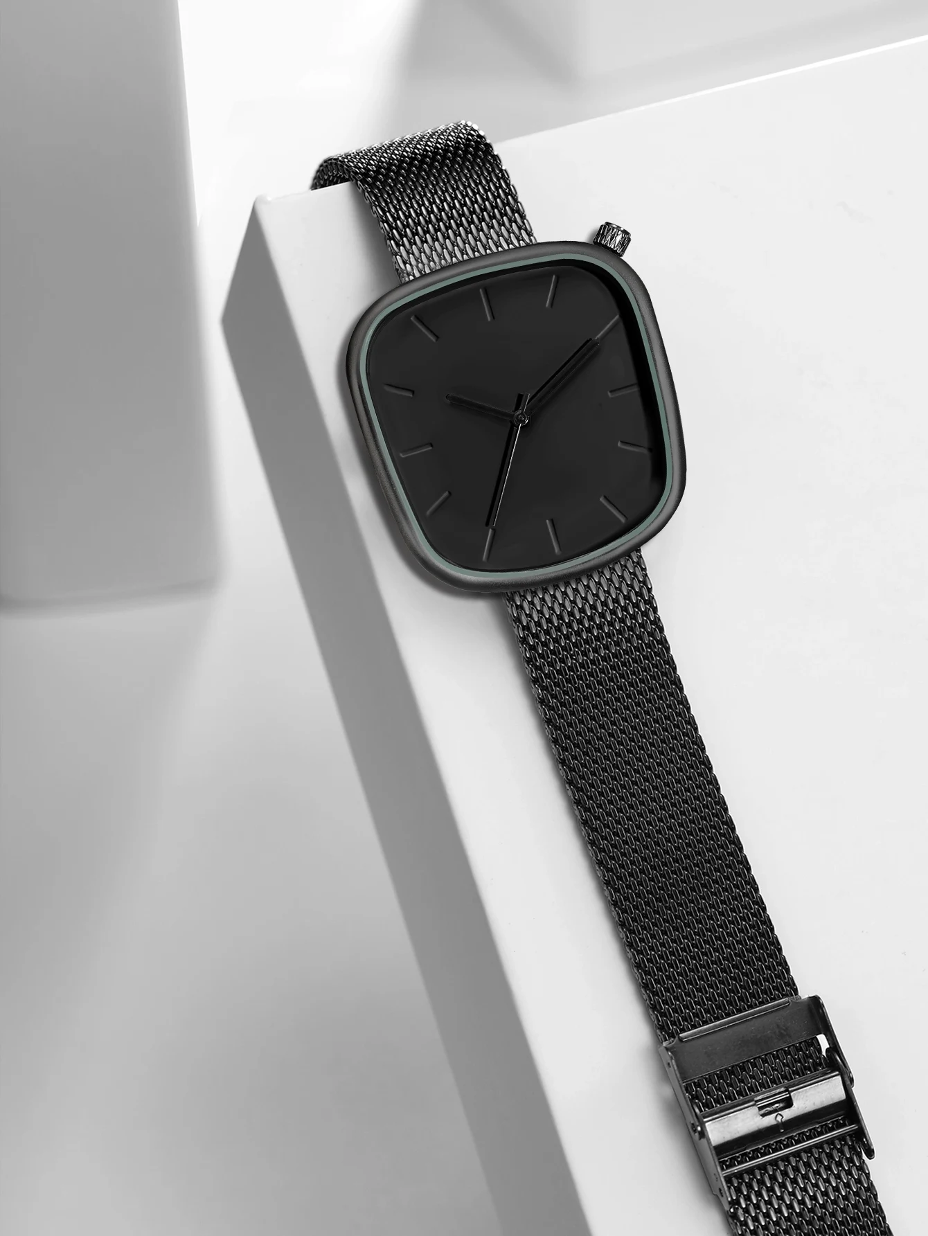 TOMI Men's Minimalist Watch Fashion Versatile Men's and Women's Square Watch Scale Black and White Premium Quartz Watch