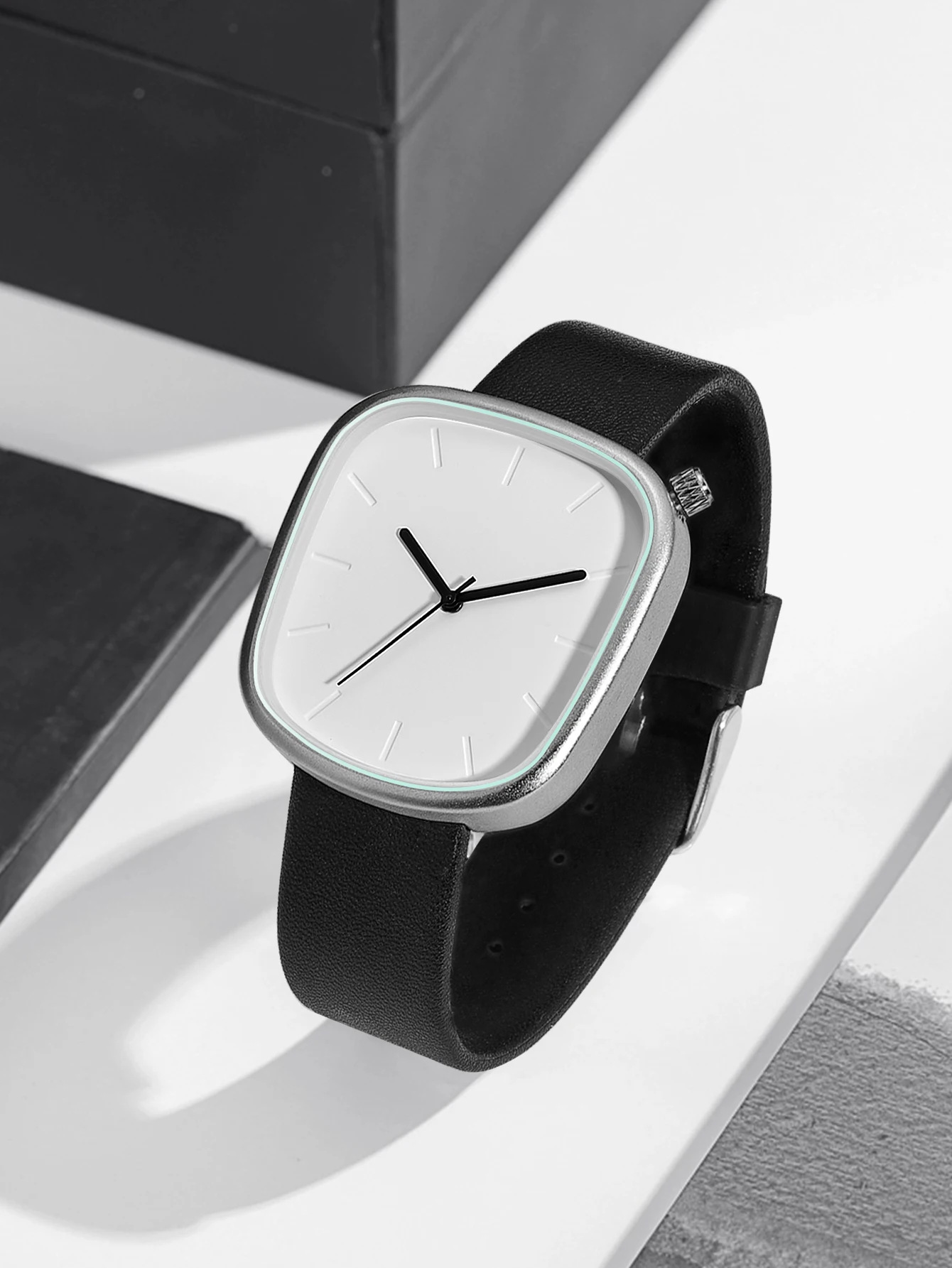 TOMI Men's Minimalist Watch Fashion Versatile Men's and Women's Square Watch Scale Black and White Premium Quartz Watch