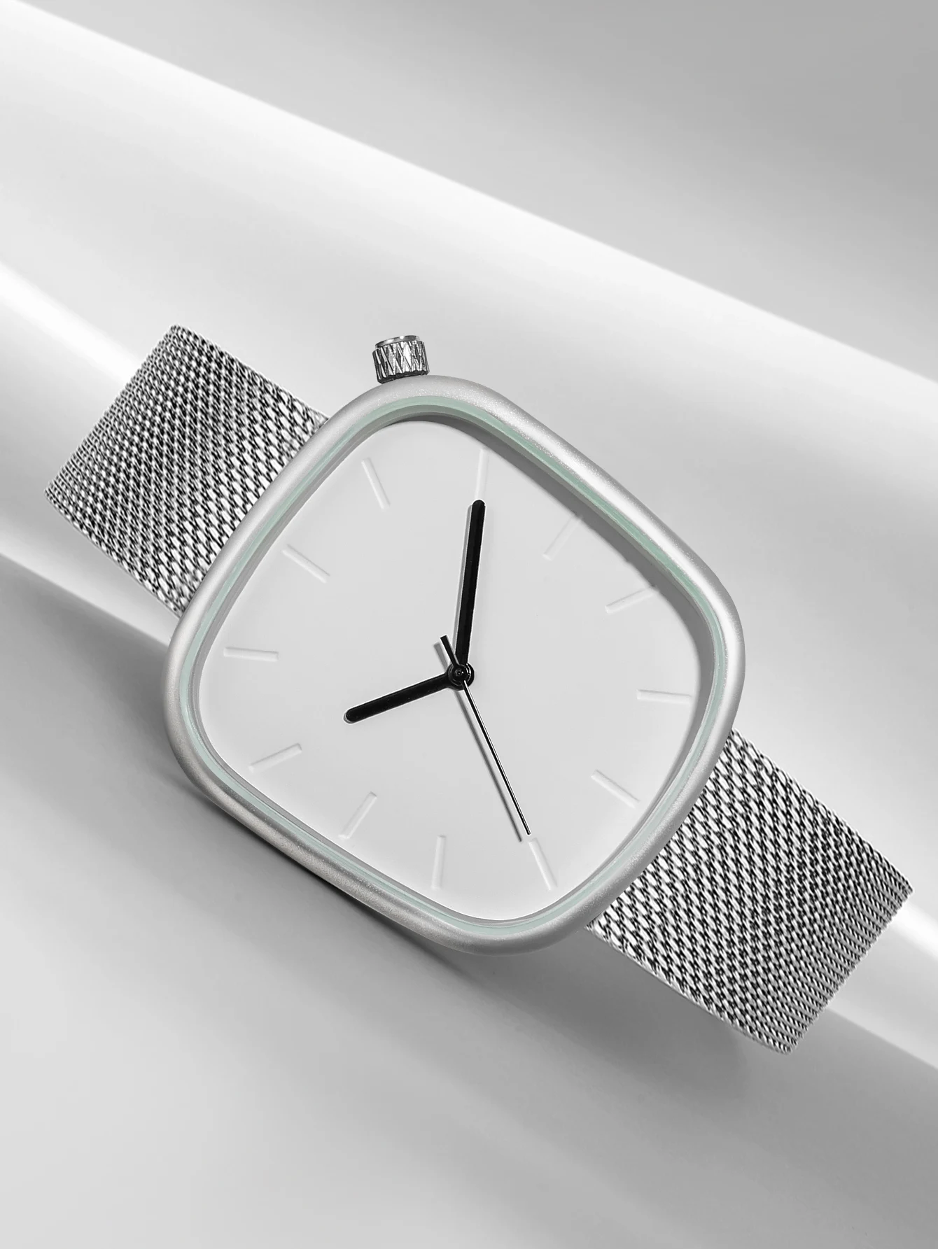 TOMI Men's Minimalist Watch Fashion Versatile Men's and Women's Square Watch Scale Black and White Premium Quartz Watch