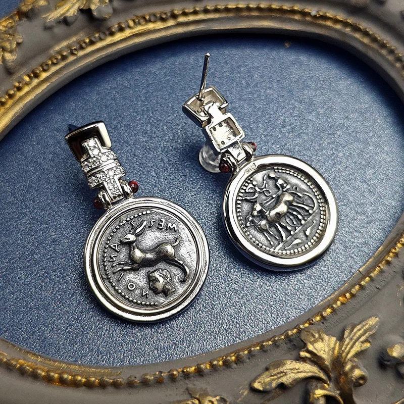 New Light Luxury Retro Italian Coin Earrings Women's Personalized Rabbit Coin Jewelry wholesale
