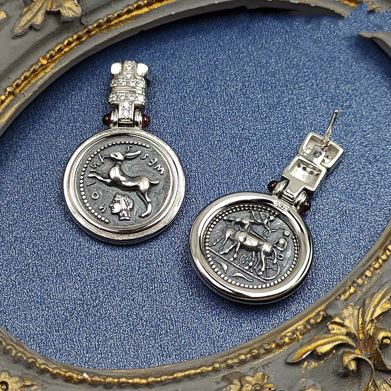 New Light Luxury Retro Italian Coin Earrings Women's Personalized Rabbit Coin Jewelry wholesale