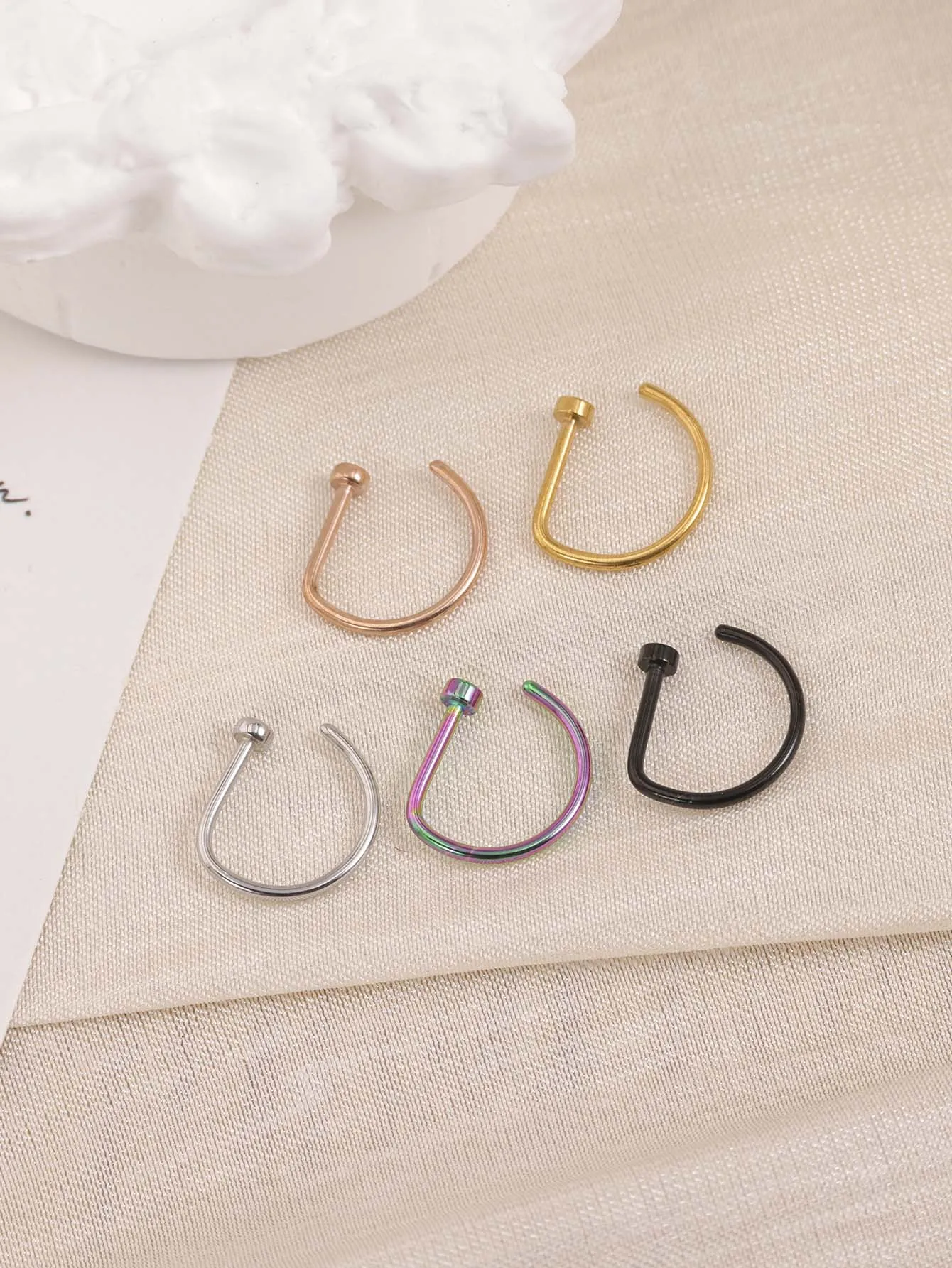 New Curved Barbells Fake Nose Piercing D Shaped Tragus Helix Stud Earring Hoop Septum Stainless Steel Ring Nostril Body Jewelry