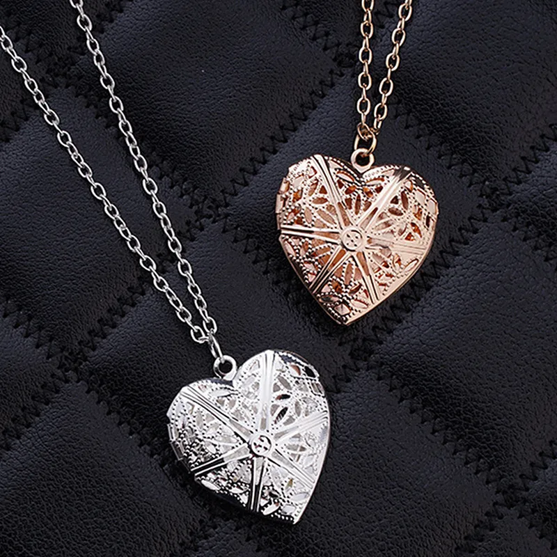 Sweet Peach Heart Love Chain Necklace for Woman Hollow Engraved Opening and Closing Heart Shaped Photo Box Pendant Collar