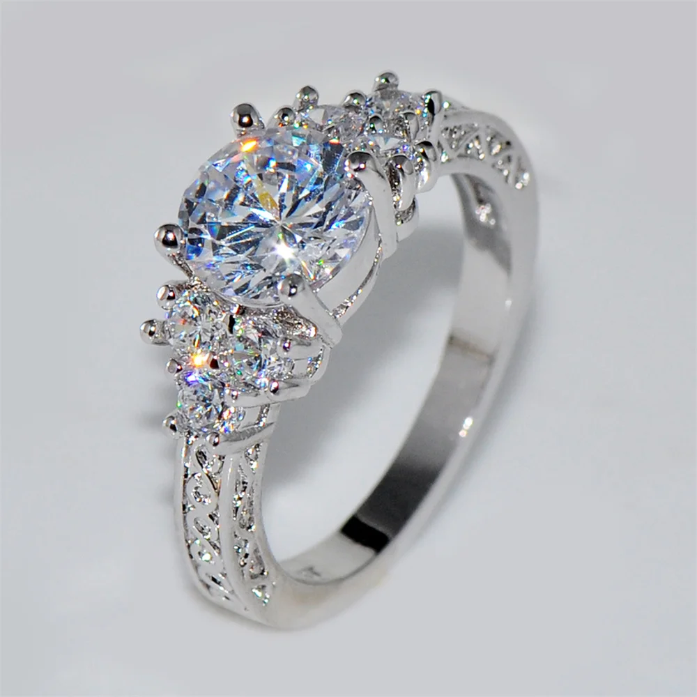 Splendent White Zircon Engagement Ring Luxury Crystal Round Stone Rings For Women Men Silver Color Wedding Bands Stylish Jewelry