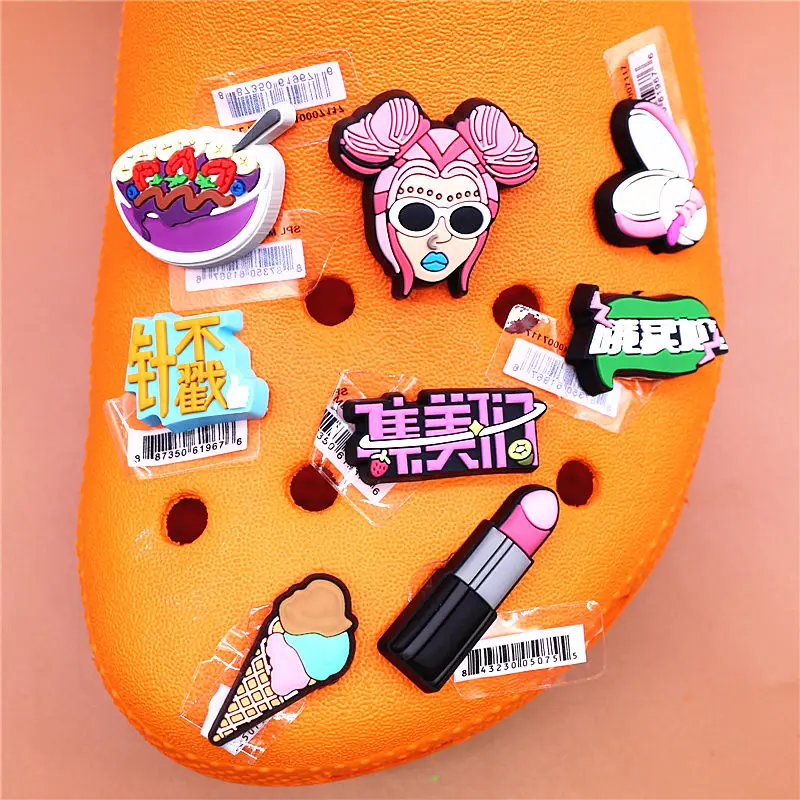 Dropshipping 1pcs Cute Pink lipstick PVC Shoe Charms Punk Girl Accessories Rouge Powder Decorations fit Bracelet Kids Gifts