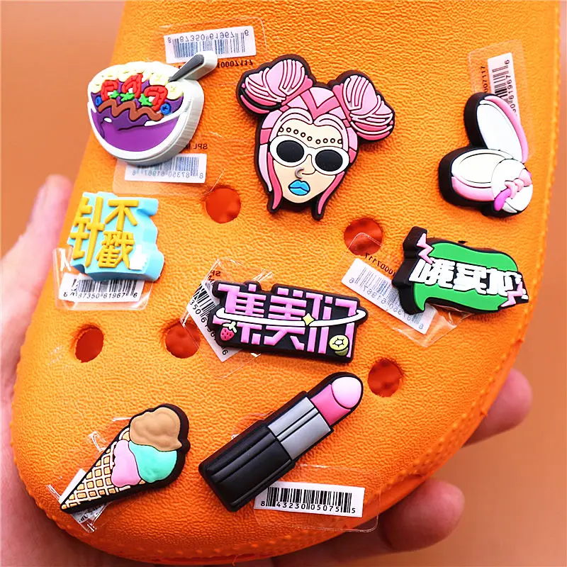 Dropshipping 1pcs Cute Pink lipstick PVC Shoe Charms Punk Girl Accessories Rouge Powder Decorations fit Bracelet Kids Gifts