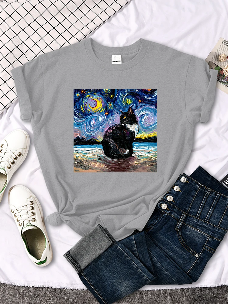 Womens T Shirts Beautiful Starry Cats Printing T-Shirts For Woman Casual Korean Style Women Tshirt Vintage Crewneck Tee Shirts