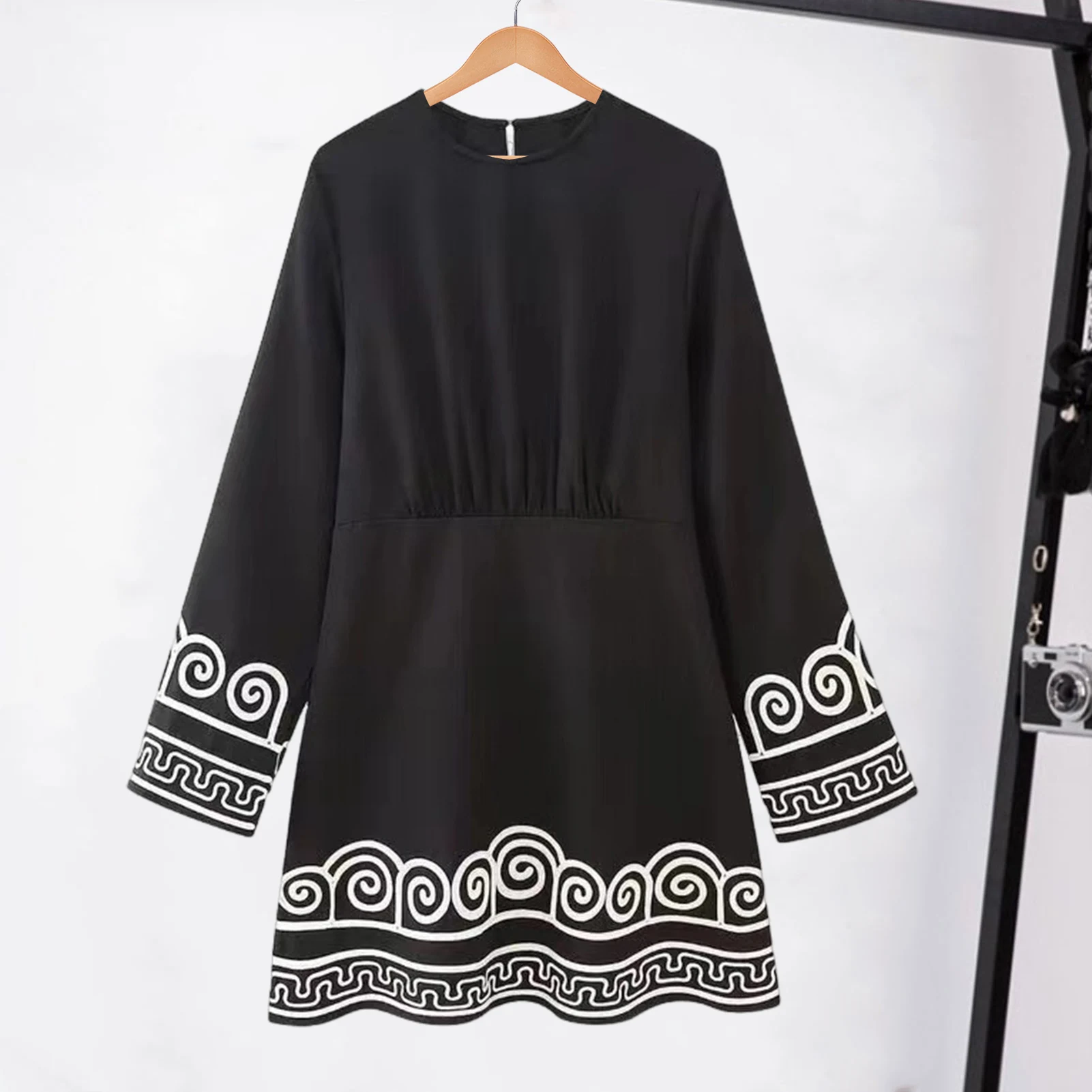 Autumn And Winter New Women's Fashion Splice Round Neck Slim Fit Long Sleeve Printed A-Line Dress Plus Size Elegant Dress 2024