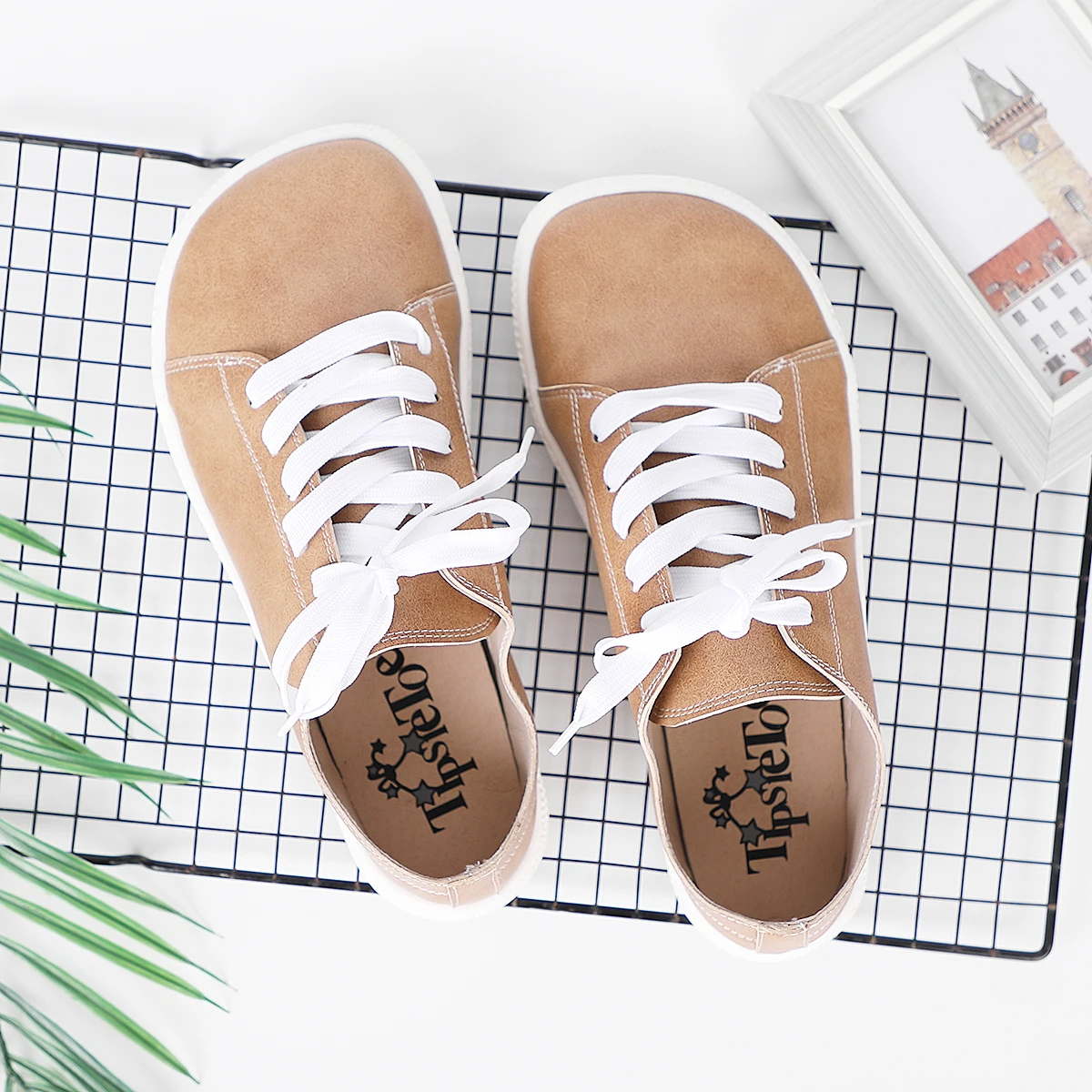 Tipsietoes 2025 Sprinng Barefoot Leather Sneaker For Women Flat Soft Thin Out Sole Zero Drop Wider Toe Box Flexible Light Weight