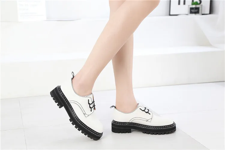 Retro Women Shoes Genuine Leather 2026 New Spring British Style Student Shoes Wild Thick Large Size 41 42 43 Ladies Oxford Shoes