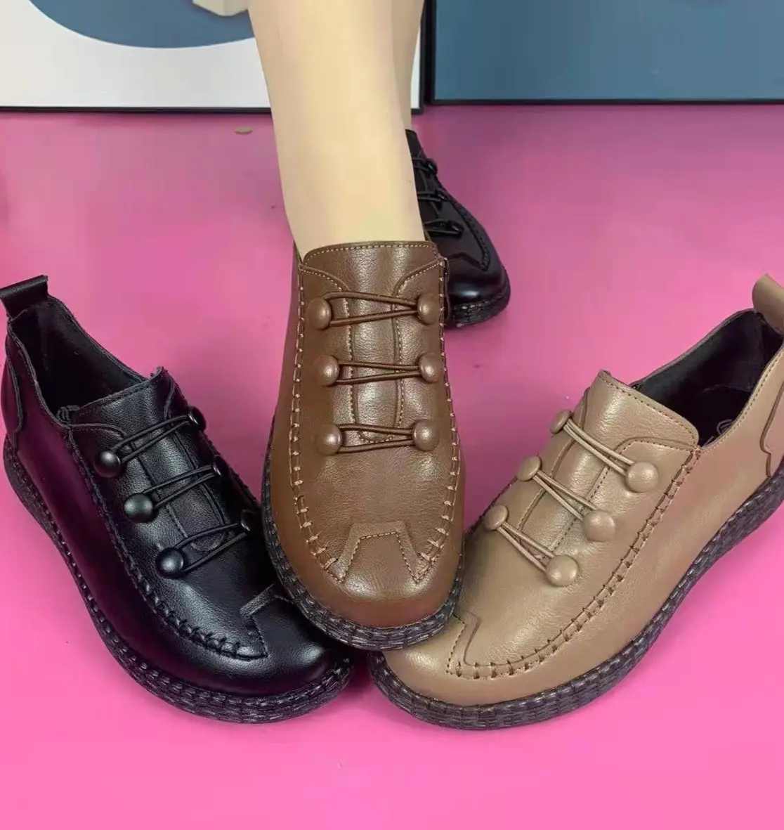 Mother Fashion Artificial Leather Flat Shoes Handmade Low Heels Women Antiskid Loafers Woman Flats