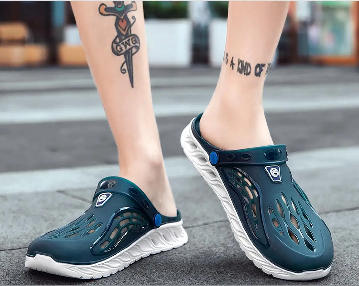 Summer Comfortable Men's Garden Clogs Male Outdoor EVA Injection Clogs Casual Sandal Men Beach Slippers Water Shoes Pool Sandals