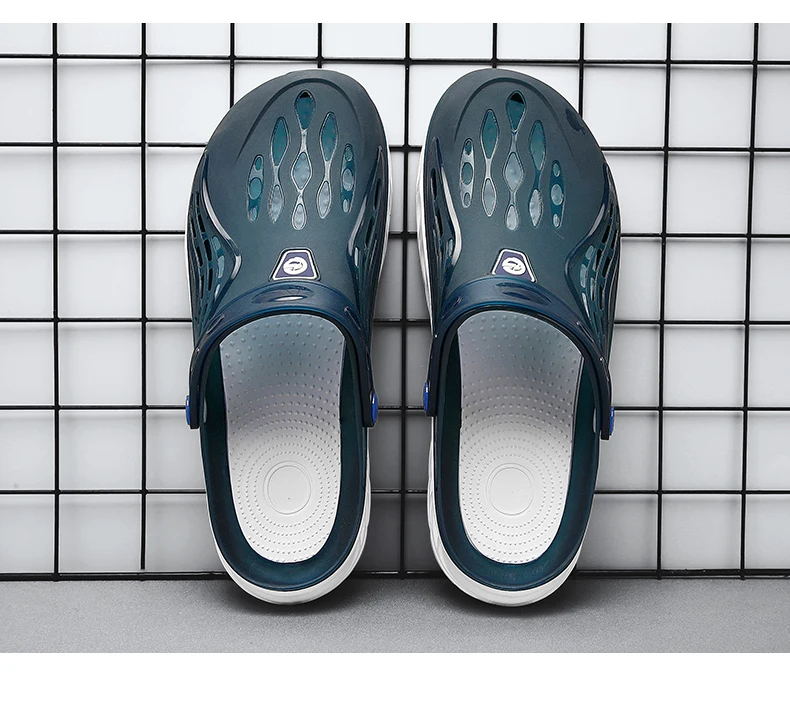 Summer Comfortable Men's Garden Clogs Male Outdoor EVA Injection Clogs Casual Sandal Men Beach Slippers Water Shoes Pool Sandals