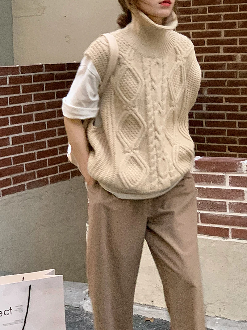 2021 New Women Spring Autumn Turtleneck Twist Sleeveless Short Tank Sweater Jacket Beige Knitted Pullover Waistcoat Vest