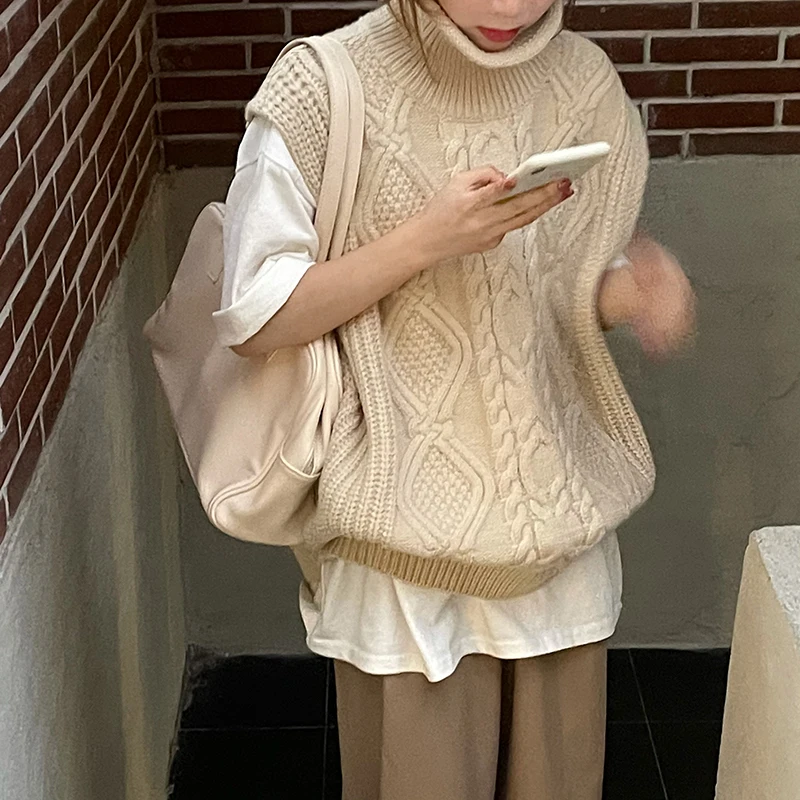 2021 New Women Spring Autumn Turtleneck Twist Sleeveless Short Tank Sweater Jacket Beige Knitted Pullover Waistcoat Vest